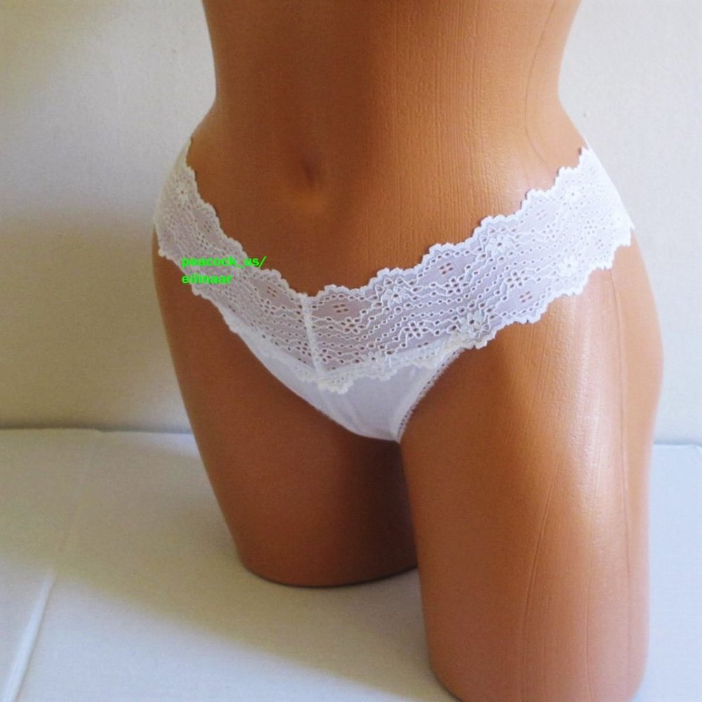 Victoria's Secret Cotton Thong panty SZE  L XL Eyelet Lace Snow White Soft